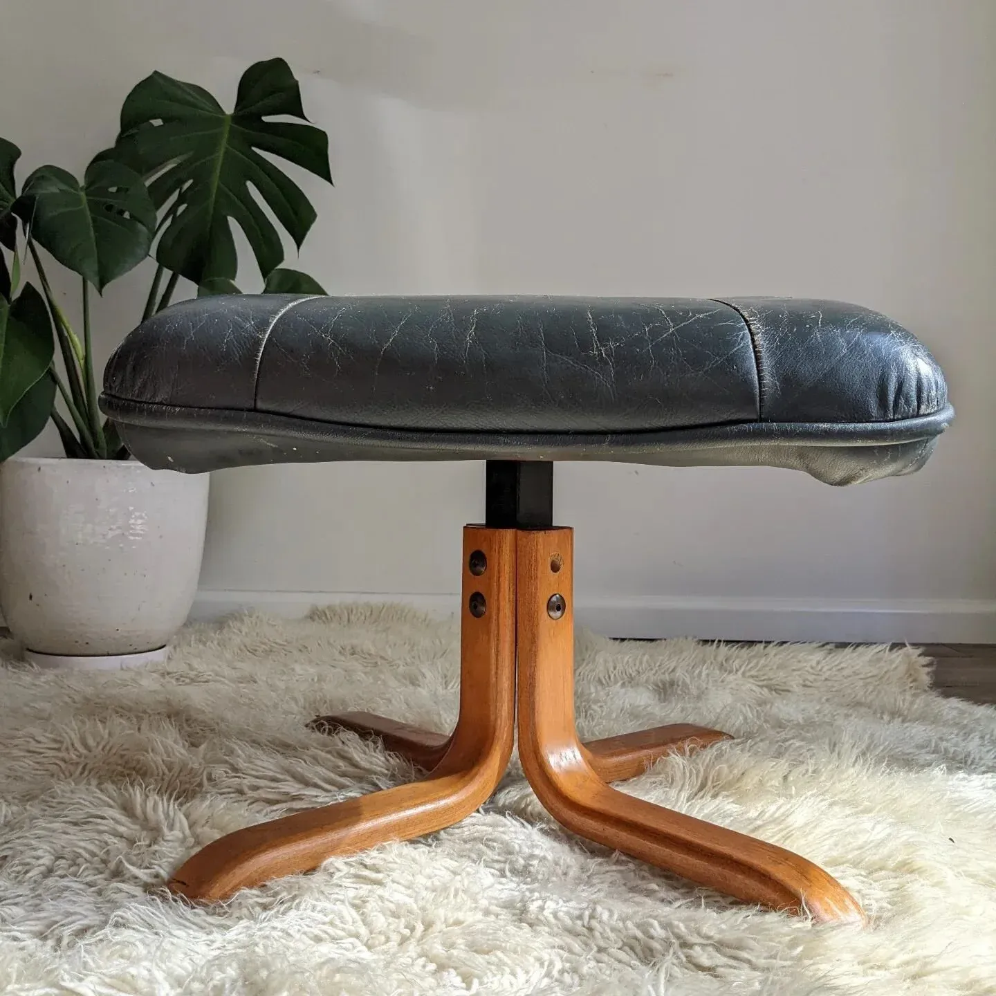[SOLD] Foot best. Scandinavian modernist footrest or seat in navy leather